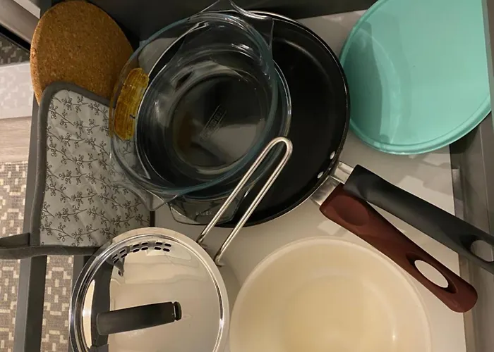 Moderni Yksioe, Omalla Autopaikalla ヨエンスー